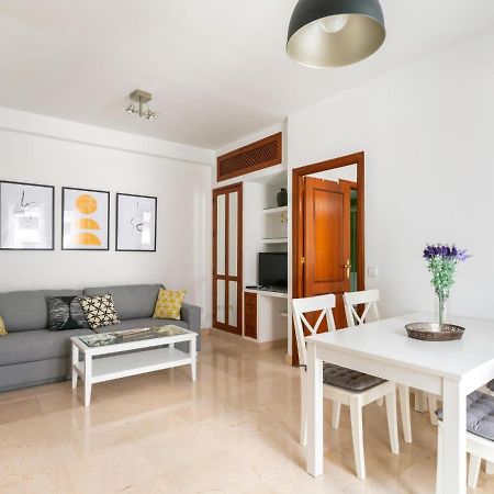 Vr Excelente Ubicacion Luminoso Apt Para Parejas Sevilla Eksteriør billede