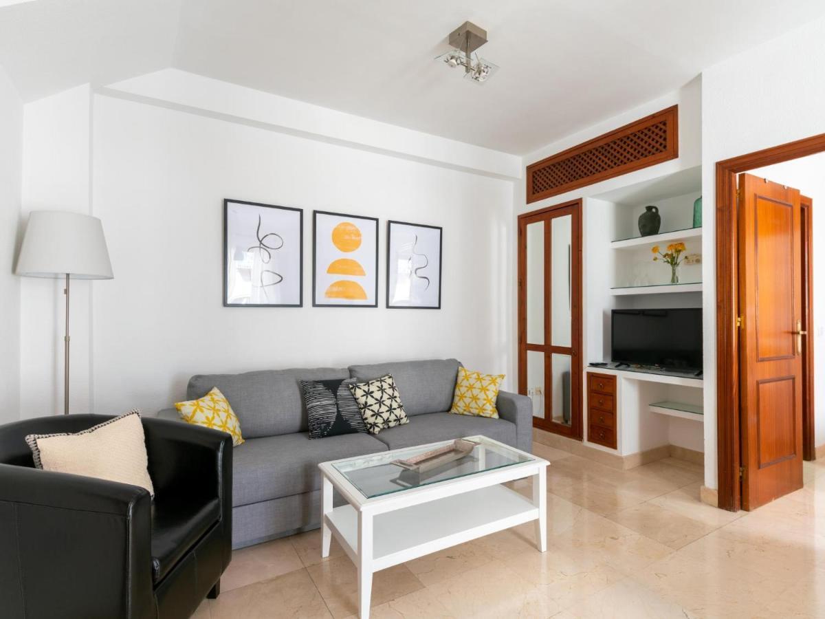 Vr Excelente Ubicacion Luminoso Apt Para Parejas Sevilla Eksteriør billede